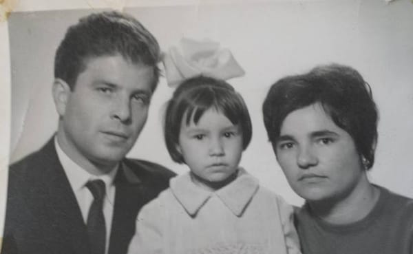 КАПКА АМЗИНА ИЛИ КОЛКО Е ВАЖЕН БАЛАНСЪТ МЕЖДУ  ЖЕНСТВЕНОСТ И ДЕЛОВИТОСТ